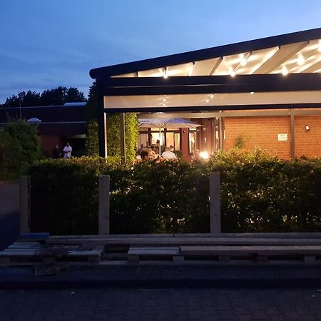Hotel Restaurant Teichaue Adendorf Eksteriør bilde