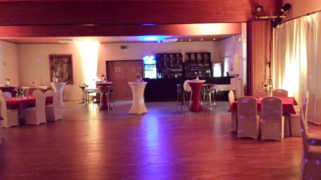Hotel Restaurant Teichaue Adendorf Eksteriør bilde